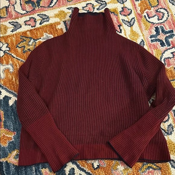 La Ligne Sweaters - GUC La Ligne maroon and navy reversible cashmere turtleneck SZ M